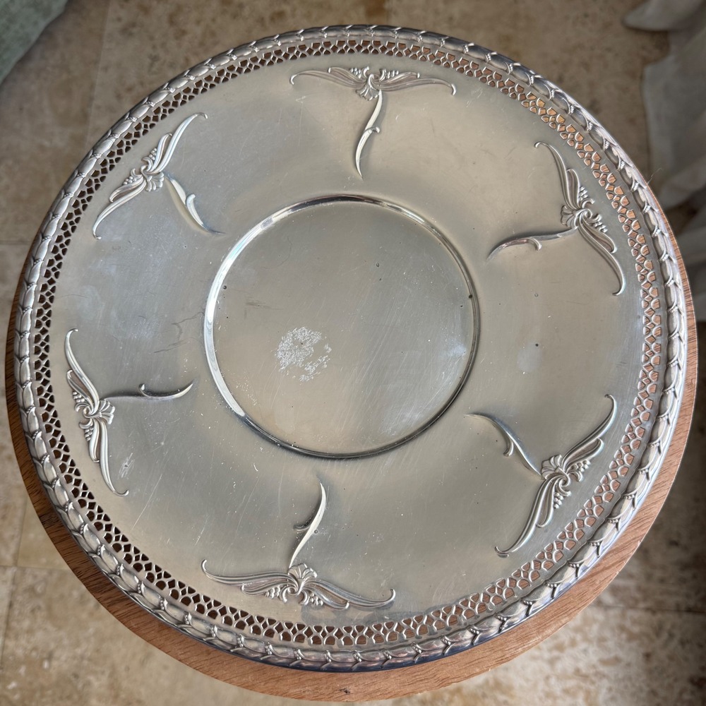 VTG Oneida Serving Tray 11" Silver Plate Fantasy Tudor Pierced Reticulated Rim